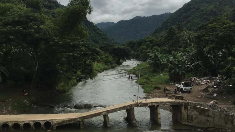 Cebu: Cave and Waterfalls Hike with Market Visit - A 40-minute jeepney ride to Igutan Cave