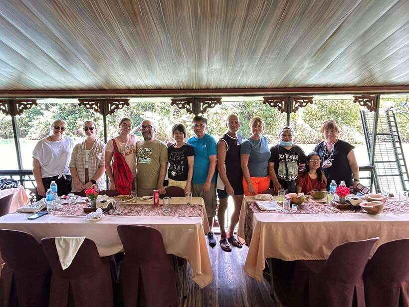 Cebu City: Bohol Countryside Tour with Loboc Cruise Lunch - Blood Compact Monument: a quick history lesson