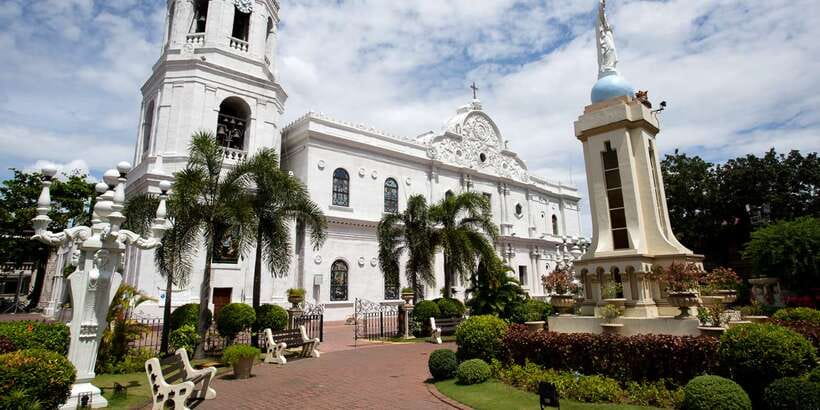 Cebu City: Half-Day Tour with Shopping - Beverly Hills and the temporarily closed Taoist Temple