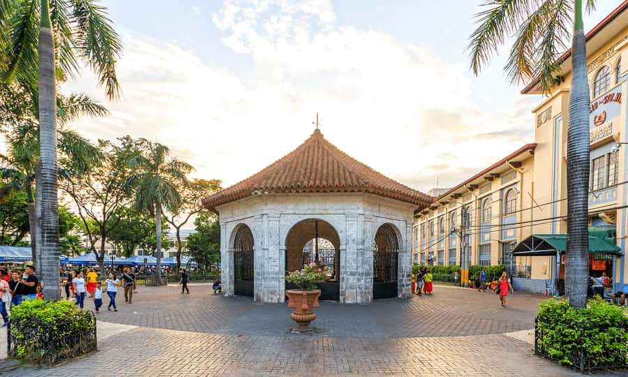 Cebu Day Tour with Pick-up, Drop-off and Lunch (Private) - Starting in the old city: Fort San Pedro