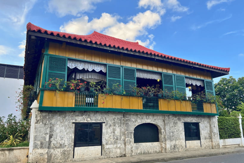 Cebu: Exploring Cebu City's rich history and Uphill Tour - What the driver-guide arrangement is really like