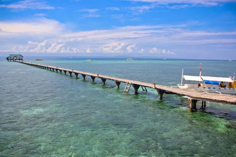 Cebu: Island Hopping 3 Islands + San Vicente Fish + Lunch - Gilutungan: protected reef, limited land access