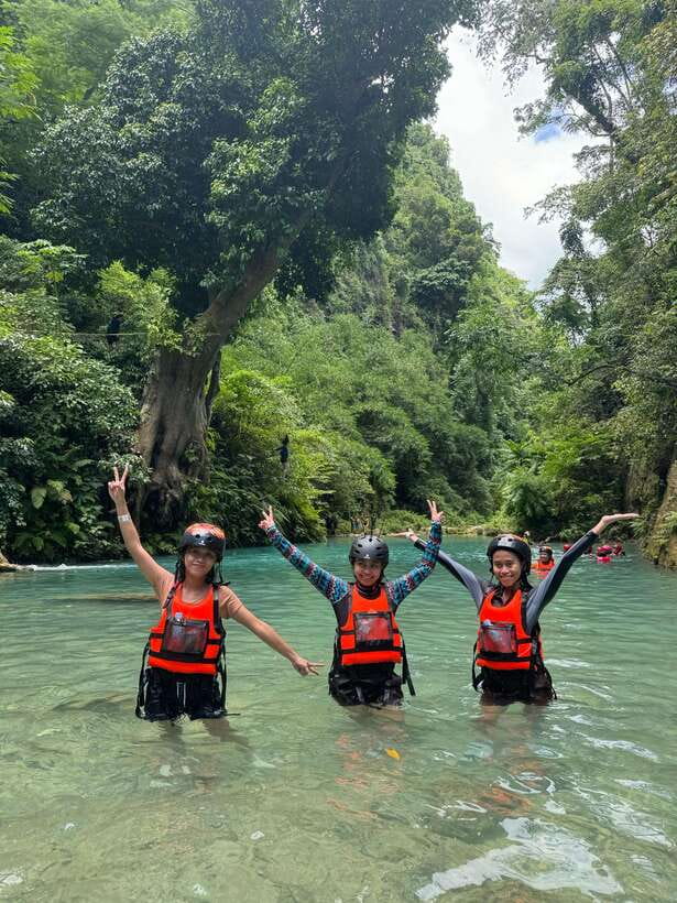 Cebu: Kawasan Falls Canyoneering & Zipline Experience - Photos and phone safety on the route