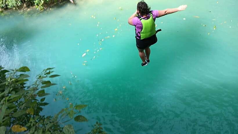 Cebu Moalboal Adventure Combo: Snorkel & Canyoneering +Lunch - Beachside lunch after the action