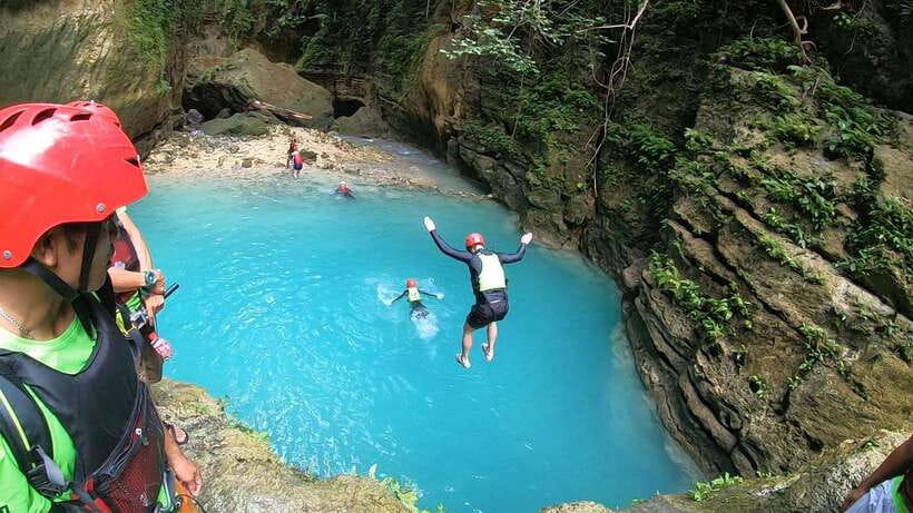 Cebu: Moalboal Sardines Run Snorkel & Kawasan Canyoneering - Who should book this Cebu tour?