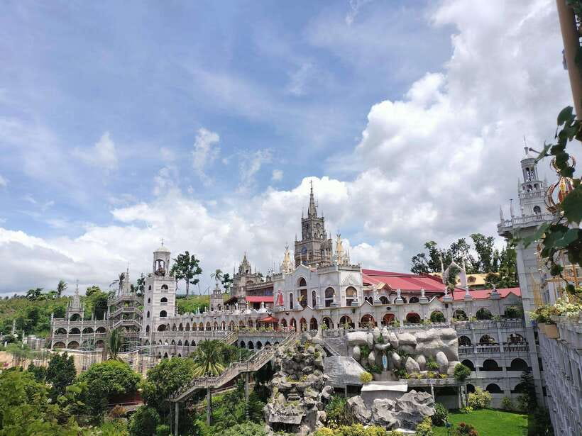 Cebu: Oslob Whale Shark, Simala Church & Ka Treasure Argao - Key points to know before booking