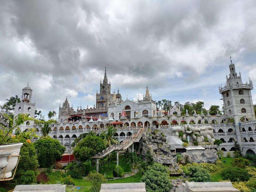 Cebu: Oslob Whale Shark, Simala Church & Ka Treasure Argao - The breakfast break after the water