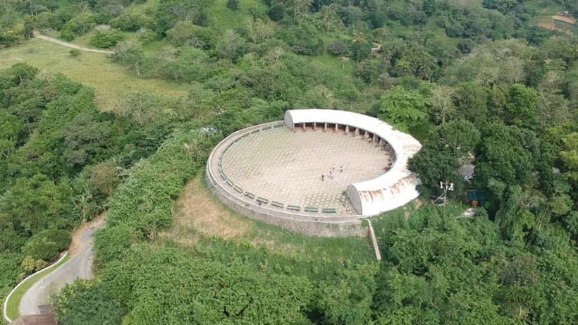 Cebu: Private Panoramic Tour with Dinner - From central Cebu to the Busay hills
