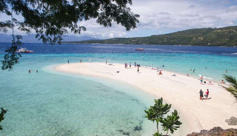 Cebu: Whaleshark Encounter, Tumalog Falls & Sumilon Sandbar - Breakfast before the next boat