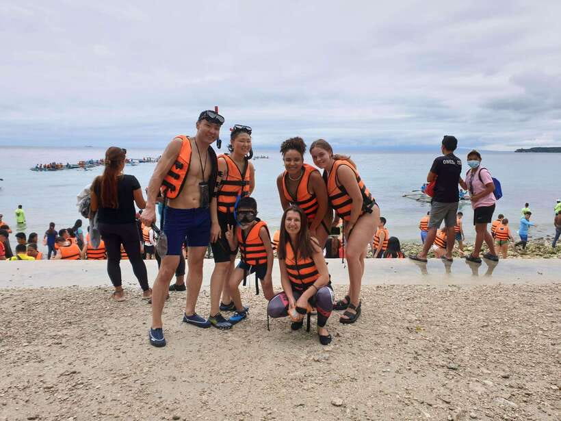 CEBU: Whaleshark Watching + Sumilon Sand Bar + Tumalog Falls - Swimming with Oslob’s whale sharks