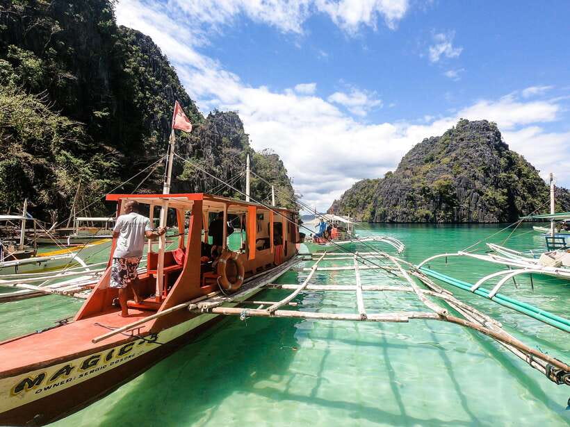 Coron Island Hopping: Super Ultimate Private Tour - Barracuda Lake and its strange temperature layers