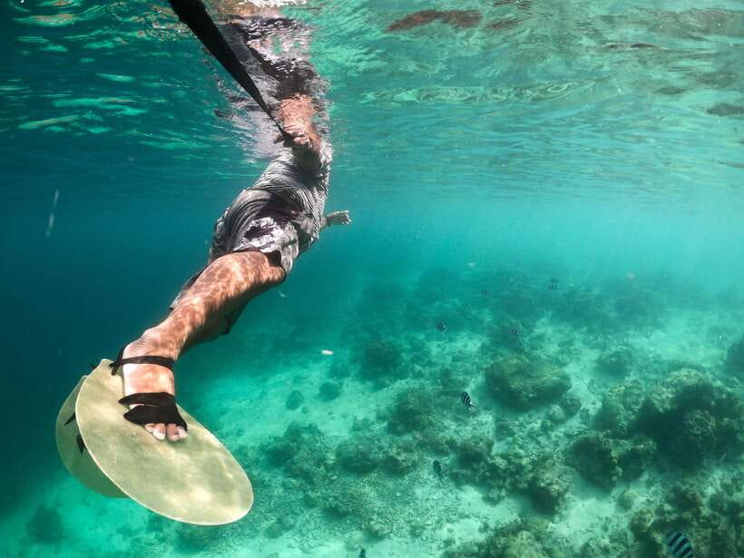 Coron Island Hopping: Super Ultimate Private Tour - Twin Lagoon: through the cliff opening