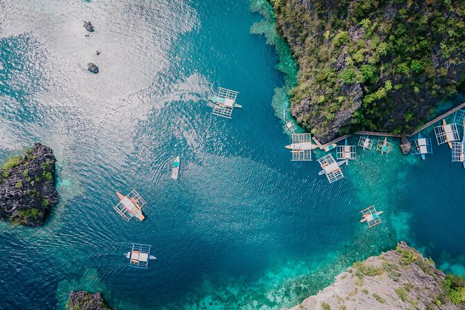Coron Island Hopping Tour: via Private Speedboat - How the Guides Affect the Experience