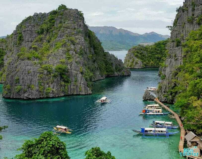 Coron Island: Kayangan Lake and CYC Beach Tour with Lunch - Kayangan Lake and the 10-minute uphill walk