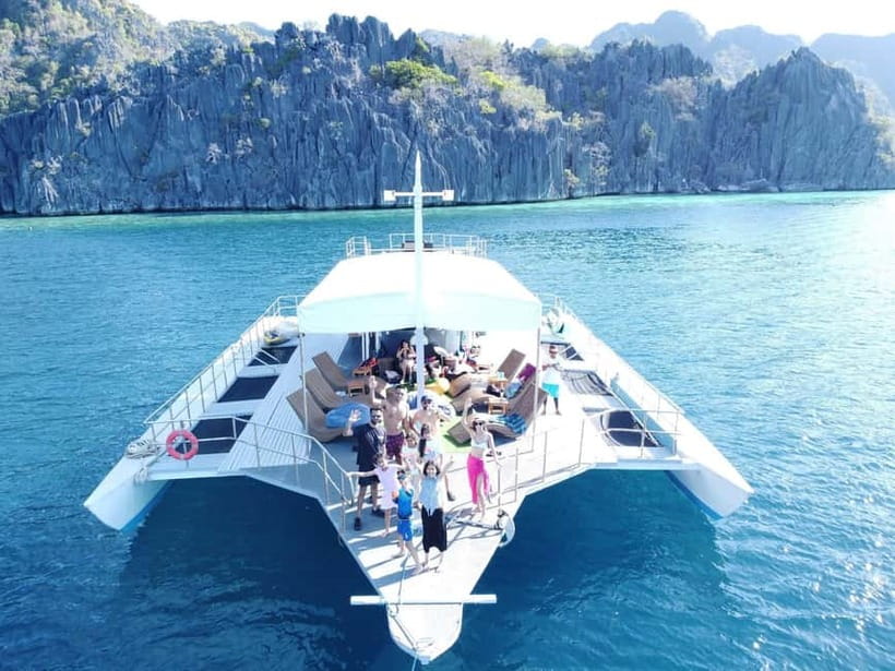 Coron Island: Premier Trimaran Tour - Twin Lagoon and the famous limestone walls
