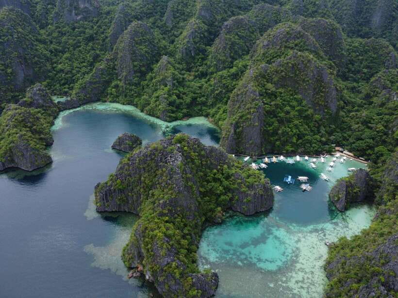 Coron: Kayangan Lake, Twin Lagoon, and Siete Pecados Tour - Atuayan Beach for lunch and a breather
