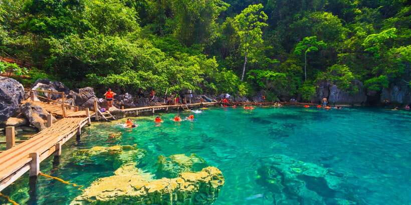 Coron: Off-Bay Islands, Lagoons and Lakes Hopping Tour - Kayangan Lake and its emerald water