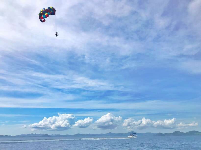 Coron: Parasailing Experience - Choosing a dry flight or water dip