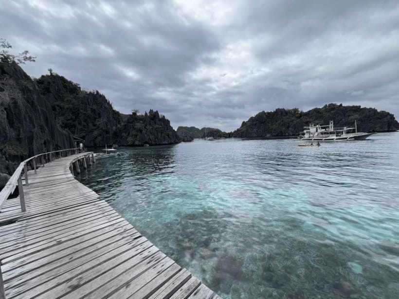 Coron: Private Boat Hire with Bespoke Guided Tour - Why the market meeting is more than a pickup point