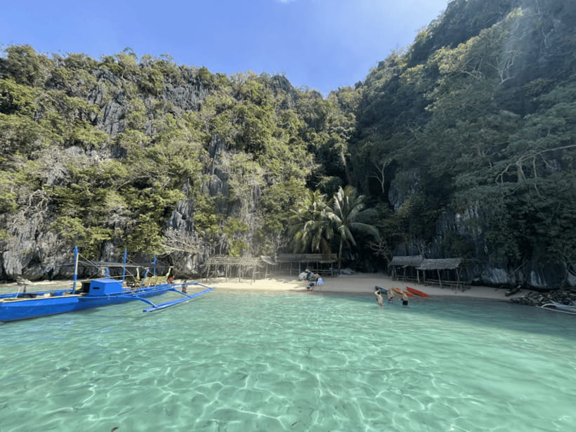 Coron: Private Boat Hire with Bespoke Guided Tour - Should you book it?