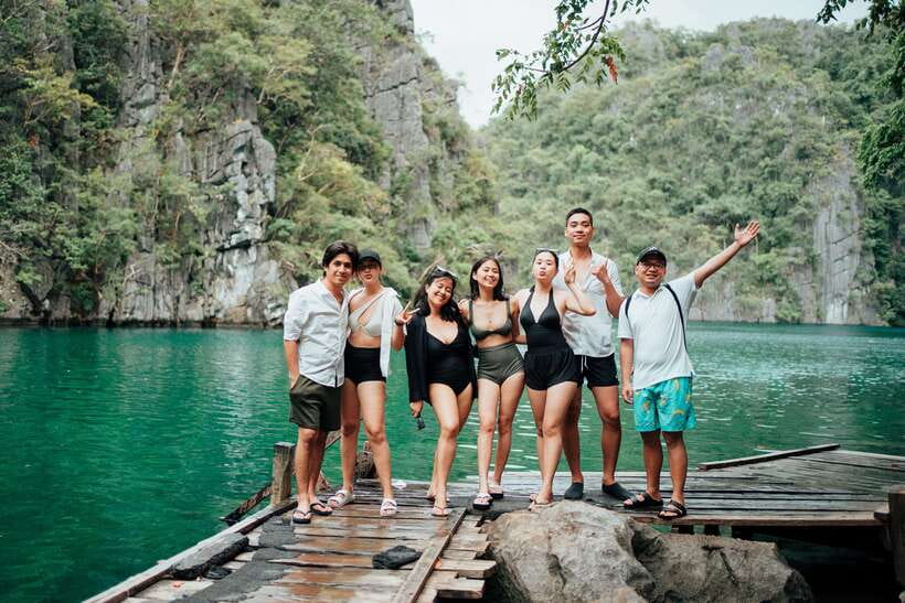 Coron: Private Island-Hopping Tour on a Yacht or Speedboat - A private yacht or a faster speedboat?