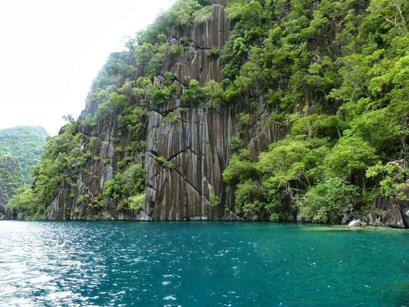 Coron Private Tour B: Barracuda Lake and Smith Beach - How the day works on the water