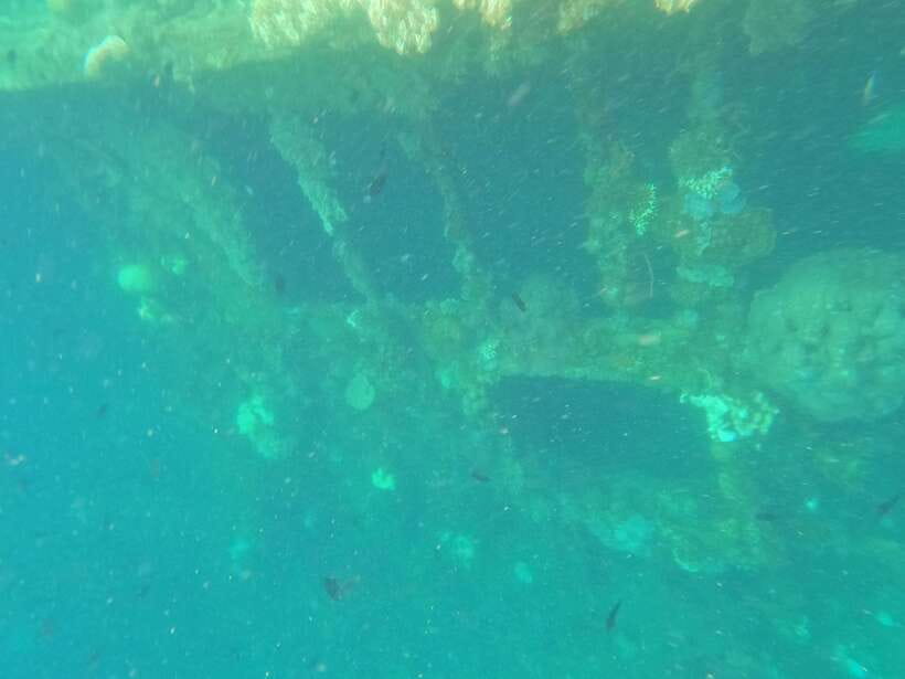 CORON:REEF AND WRECK - 2 JAPANESE WRECK AND PASS ISLAND TOUR - How much time disappears on the boat
