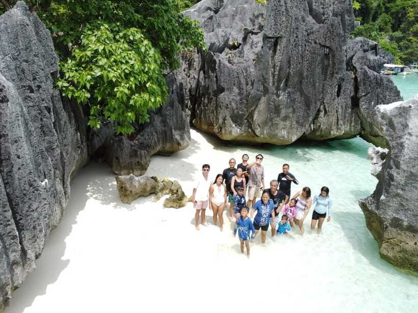 CORON TOUR - PRIVATE BOAT RENTAL with LUNCH (7 Destinations) - Barracuda Lake and its unusual water layers