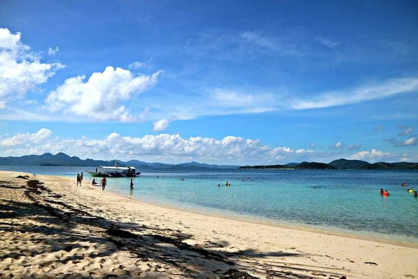 Coron Town: Coron Island Escapade Private Tour with Lunch - The guide and the pace of the day