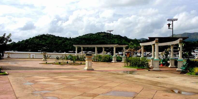 Coron: Town Tour with Maquinit Hot Spring - Is $18 a good price?