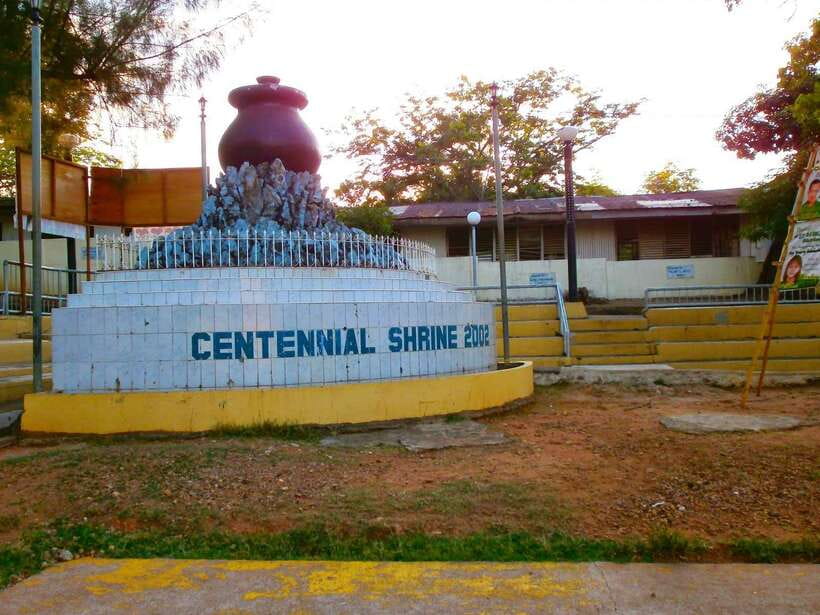 Coron: Town Tour with Maquinit Hot Spring - Who should book this Coron town tour?