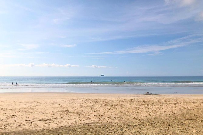 Day tour to the beach combination with city sightseeing - Filipino buffet lunch during the outing