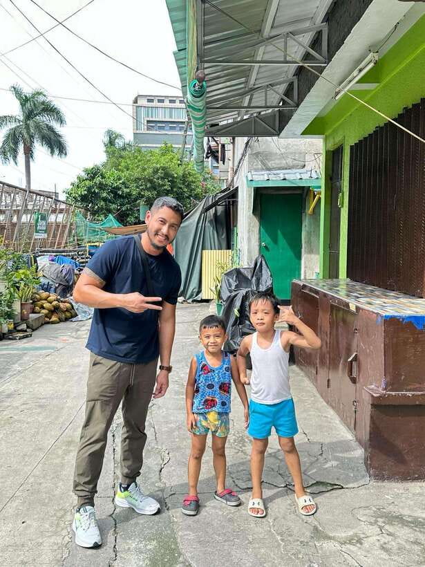 Discover the Real Manila with a Local Guide - Riding Jeepneys and Tuk-Tuks