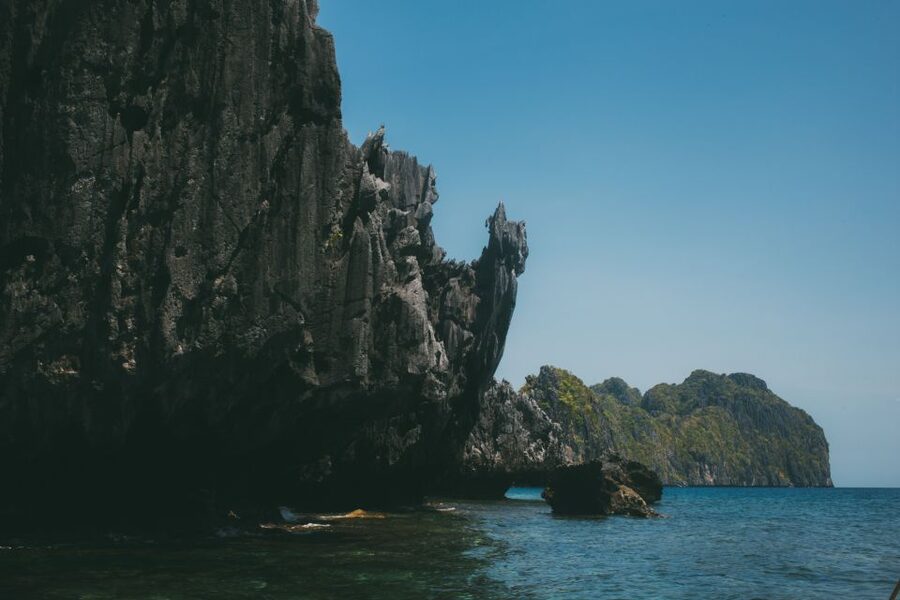 El Nido: Full-Day Premium Island Hopping Catamaran Cruise - Food, drinks, snorkeling, and comfort