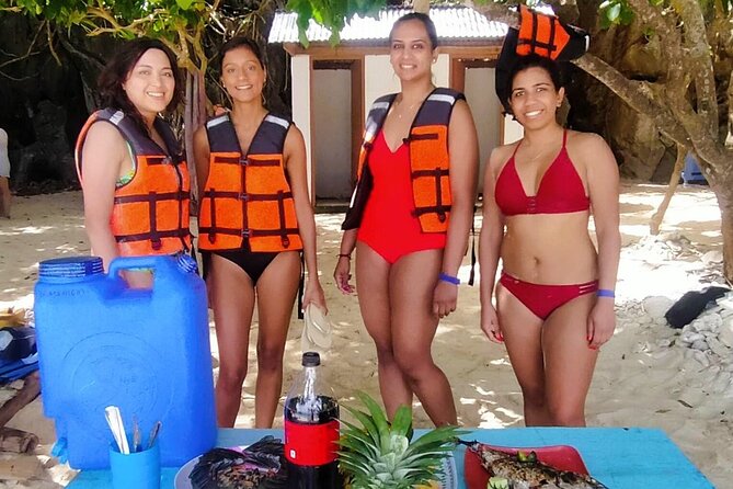 El Nido Full Day Tour C with Buffet Lunch - Matinloc Shrine: a scenic stop that may be brief