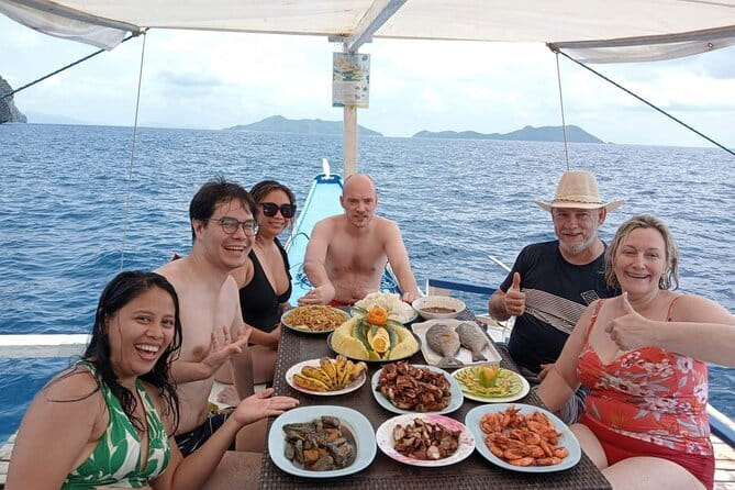 El Nido Group Tour A with Beach Lunch - Shimizu Island: a modest but pleasant snorkeling stop