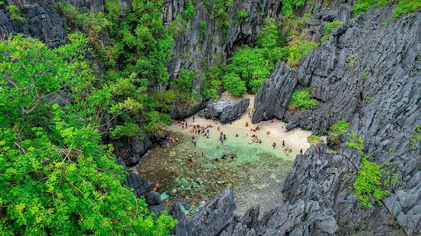El Nido: Island Hopping and Snorkeling Private Boat Tour C - Starting at Corong-Corong Before 8:45 AM