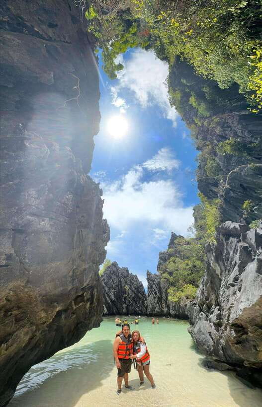 El Nido: Island Hopping TOUR A with Lunch, Transfer & EDTF - Guides, Safety, and Comfort on the Water