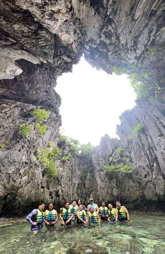 El Nido: Island Hopping Tour C with Lunch EDTF included - Starting the morning at El Nido port