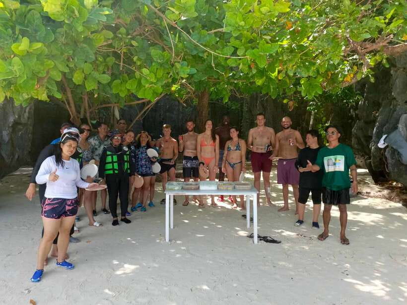 El Nido Island Tour C - Lunch, snorkeling, and the pace of a shared boat