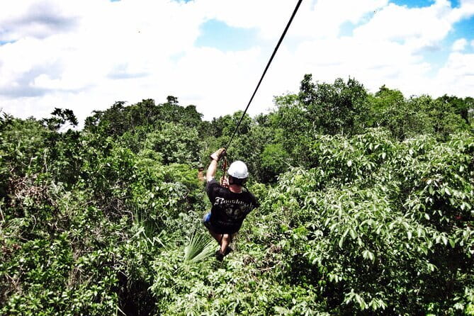 El Nido Palawan Zipline Two Way - Reaching the El Nido zipline above Las Cabanas