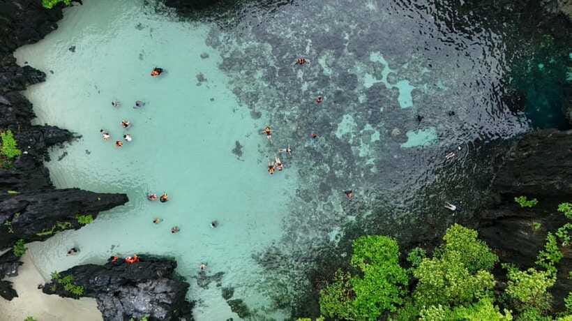 El Nido:Private Tour D with Highlights Small & Cadlao Lagoon - Paradise Beach Lunch Stop