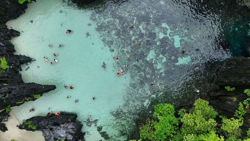 El Nido:Private Tour D with Highlights Small & Cadlao Lagoon - Small Lagoon: The Main Scenic Moment