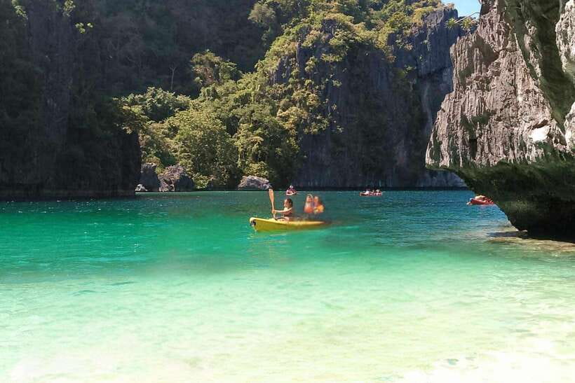 El Nido: Tour A (Big & Secret Lagoon, Shimizu, 7 Commando) - Seven Commandos Beach: a gentle first stop