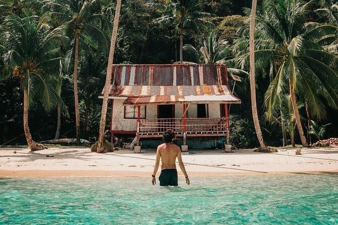 El Nido Tour B - Caves and Islands Tour (Private / Shared) - Snake Island’s low-tide sandbar
