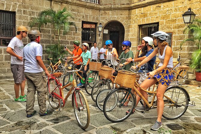 Express Bamboo Bike Tour inside Intramuros - Puerta Real Gardens and the Defensive Walls