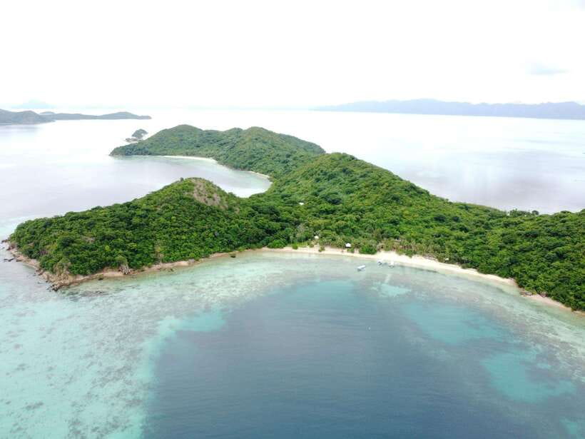 From Coron Town: Beaches and Islands Boat Tour with Lunch - Starting at Lualhati Park