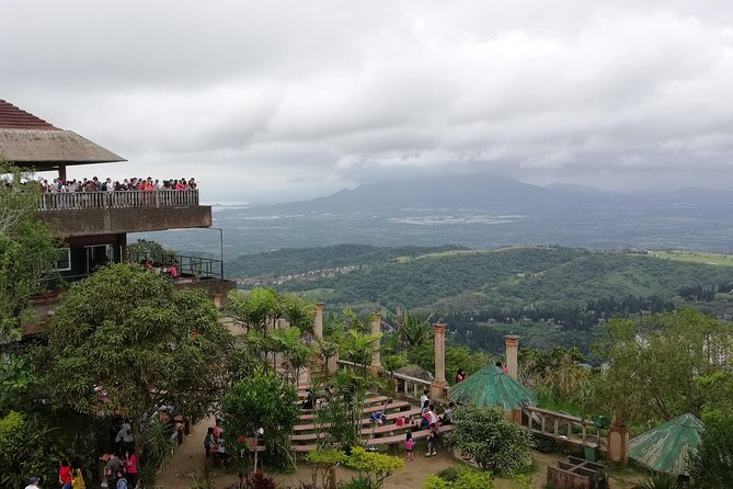 From Manila: Amazing Taal Volcano Island Boat Lake Tour w/ Guide - The two-hour boat ride across Taal Lake