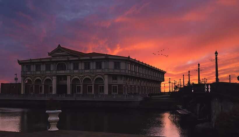 From Manila: Las Casas Filipinas de Acuzar Guided Day Trip - Final verdict: book only after confirming the inclusions