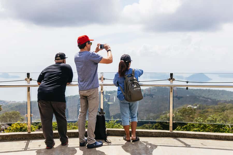 From Manila: Taal Volcano and Lake Boat Sightseeing Tour - What the guide adds to the day
